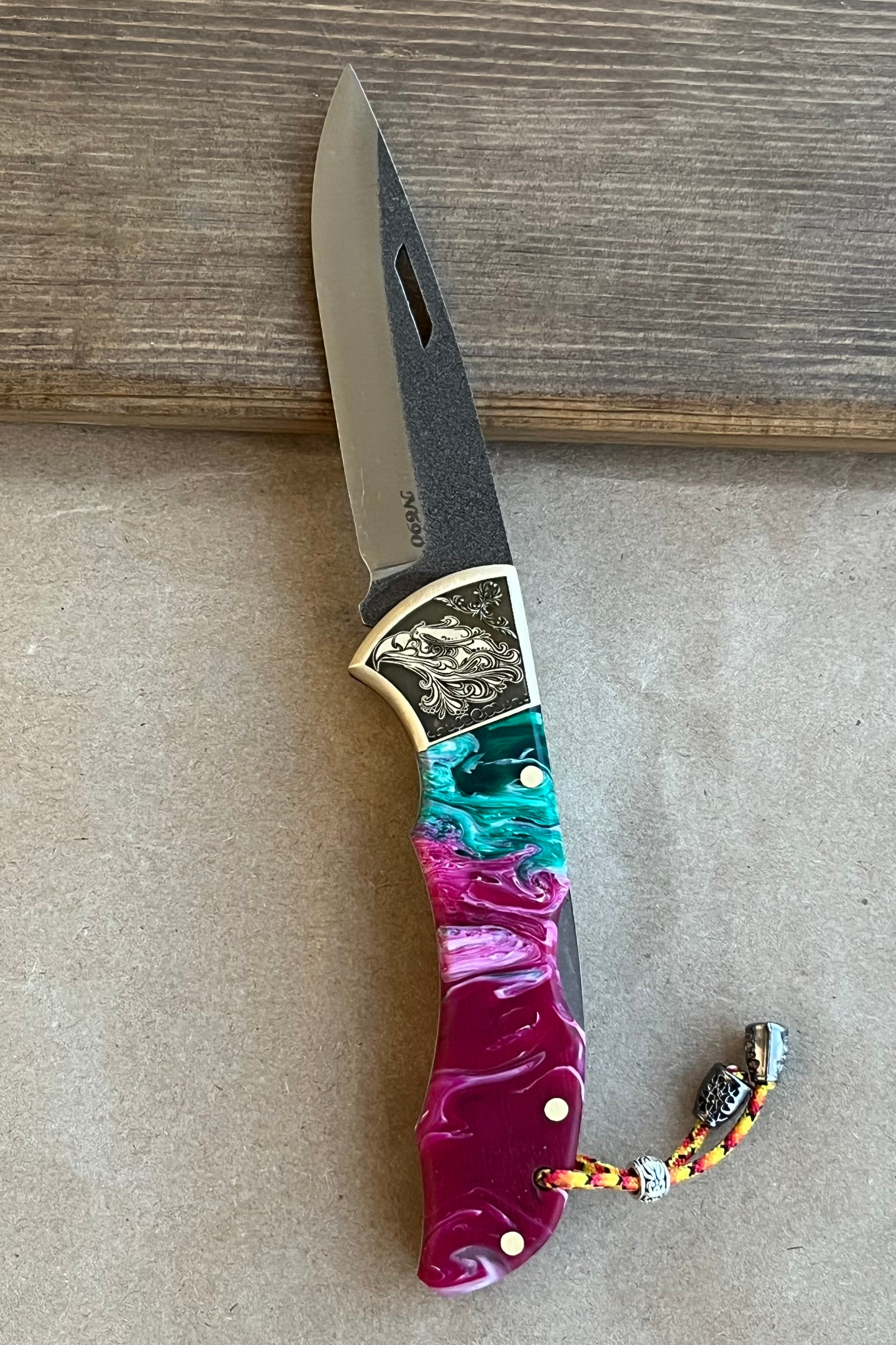 21 Cm - Epoksi Kabza Gravür İşlemeli N690 Çelik Çakı