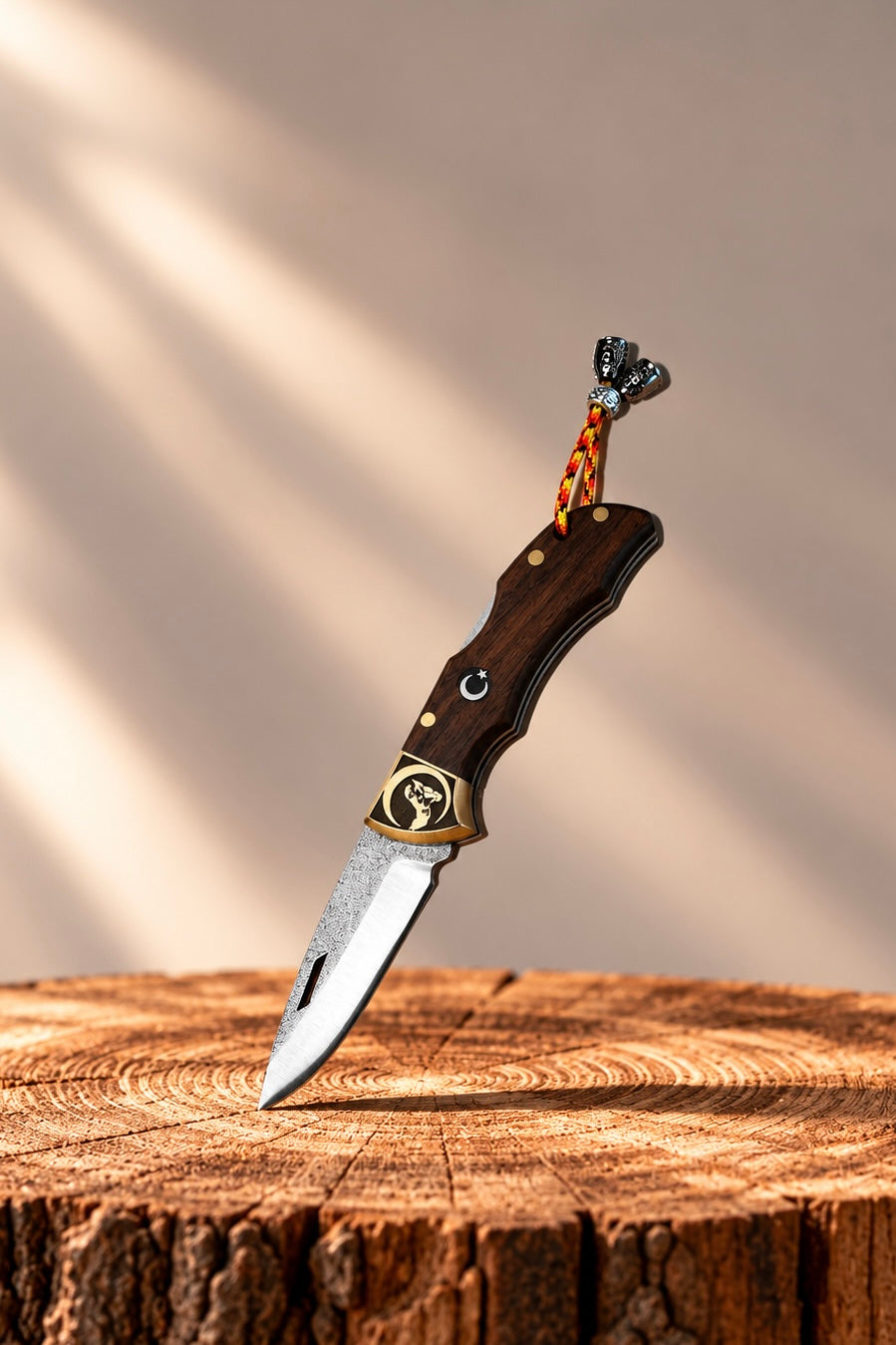 17 Cm Ceviz Kabza Gravür İşlemeli N690 Çelik Çakı